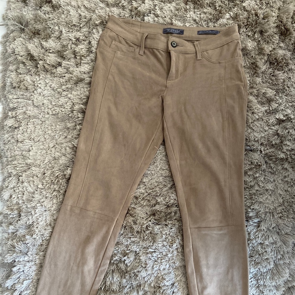 Guess Jeans size 28 Tan Color Suede